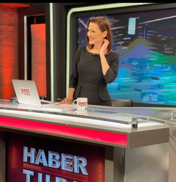 Deneyimli sunucu Habertürk’e veda etti! Mesajında ‘Yanlış’ vurgusu dikkat çekti... - Resim : 3