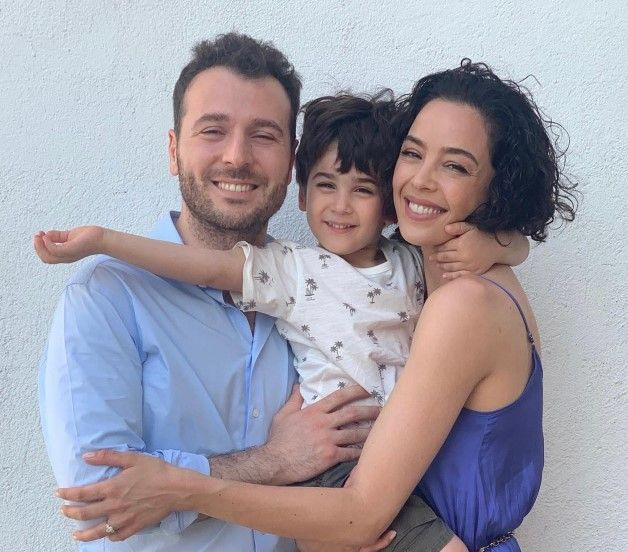 Azra Akın müjdeli haberi verdi: "İkinci kez..." - Resim : 1