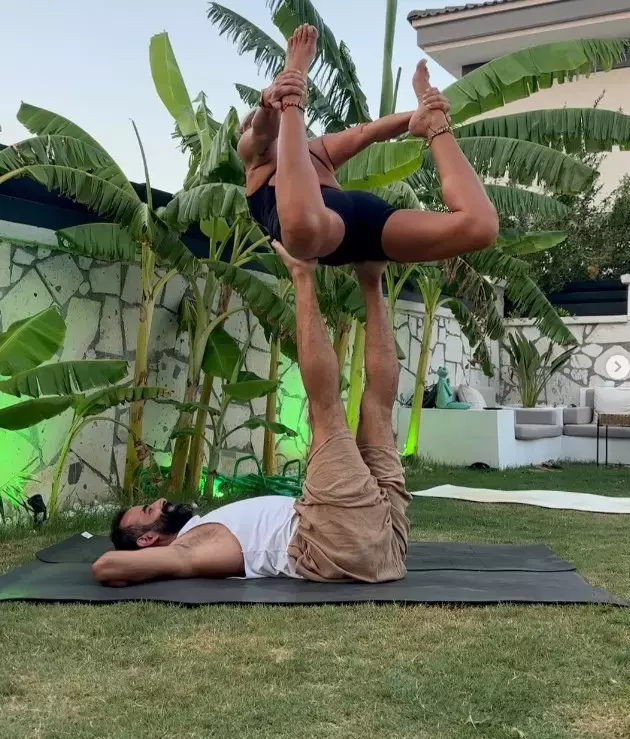 Yoga paylaşımına gelen yoruma sinirlendi! Pınar Altuğ'dan sert çıkış - Resim : 3