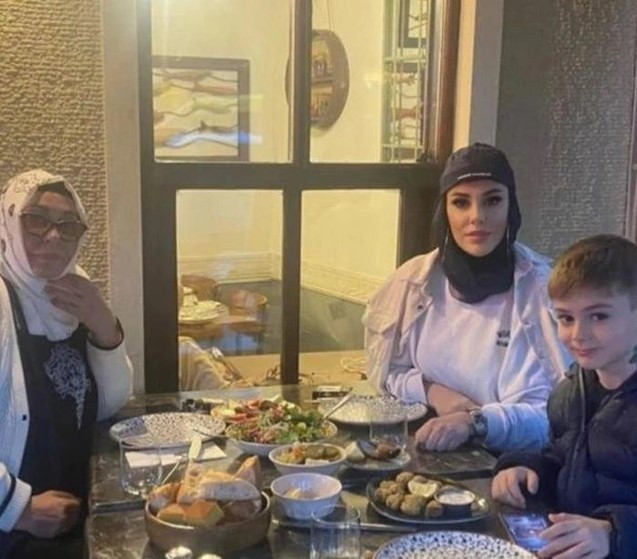 Necla Nazır'ın son halini kızı paylaştı - Resim : 1