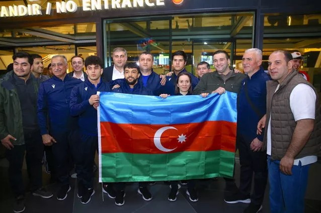 Azerbaycan, bayrak skandalı sonrasında sporcularını geri çekti! 'Bunun adı barbarlıktır!' - Resim : 2