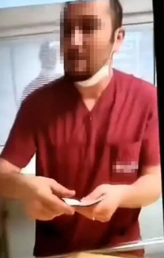 Yoğun bakımda yaşlı kadına korkunç işkence! Görüntüler infial yarattı - Resim : 3