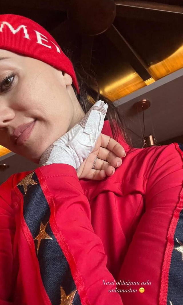 Fahriye Evcen kaza geçirdi! Ünlü oyuncunun o paylaşımı sevenlerini korkuttu - Resim : 1