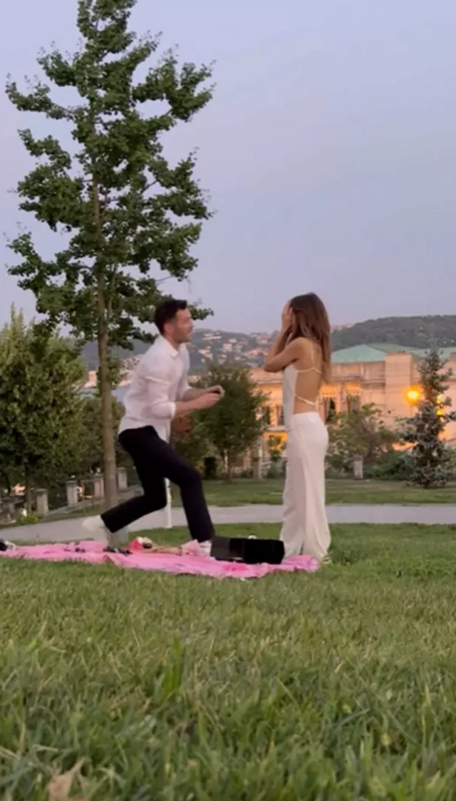 Ünlü oyuncu İngiliz sevgilisi ile evleniyor! - Resim : 2