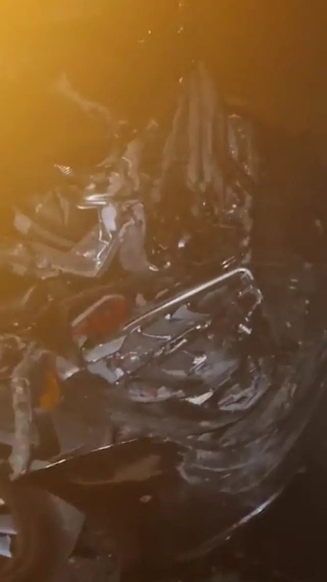 Mehmet Ali Erbil trafik kazası geçirdi! Aracı tanınmaz hale geldi - Resim : 1