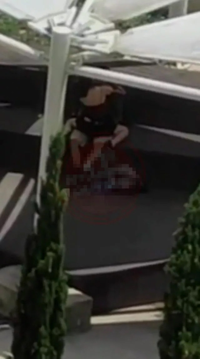 Ataşehir'de tepki çeken görüntüler! Parkta güpegündüz seviştiler - Resim : 3