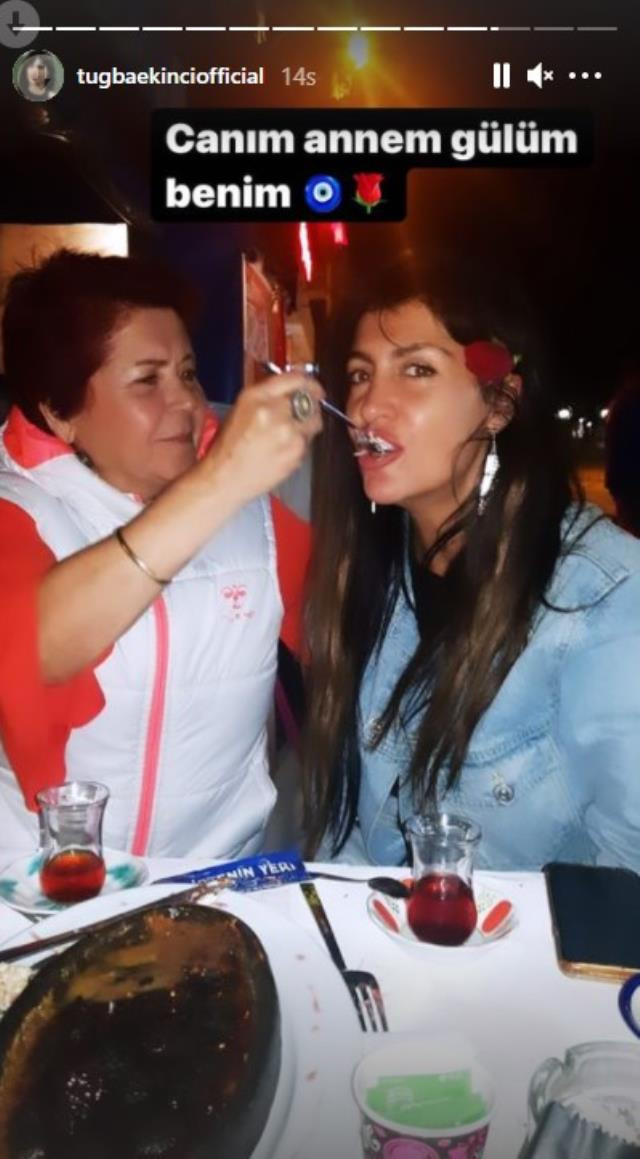 Tuğba Ekinci, annesiyle pozlarını paylaştı! Benzerliği görenler şaşkınlığını gizleyemedi - Resim : 2