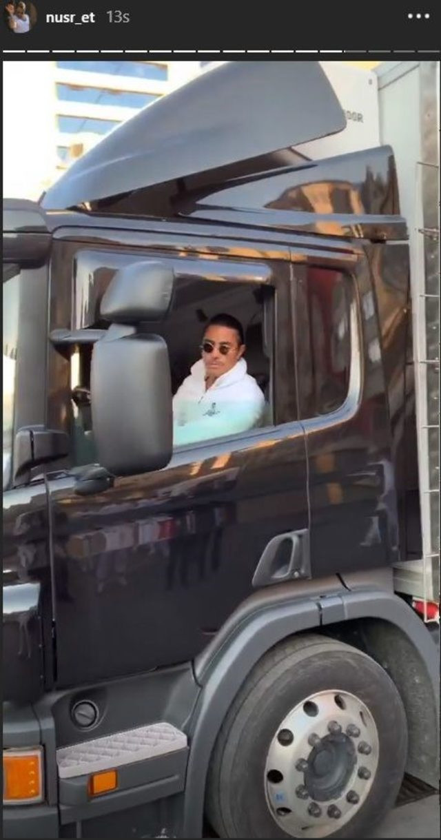 Nusret'ten 23 Nisan şerefine ücretsiz yemek! - Resim : 2