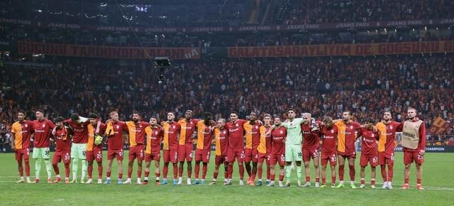 Galatasaray'da 11 saat süren ibra toplantısı sona erdi! Dursun Özbek için karar verildi - Resim : 3