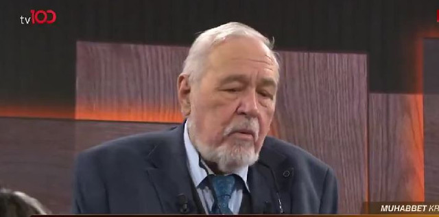 tv100 canlı yayınında gergin anlar! Soli Özel’le tartışan İlber Ortaylı yayını terk etti - Resim : 3