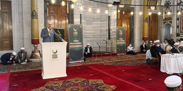 İstanbul'daki camide protokol koltuğu! Sosyal medyada gündem oldu - Resim : 2