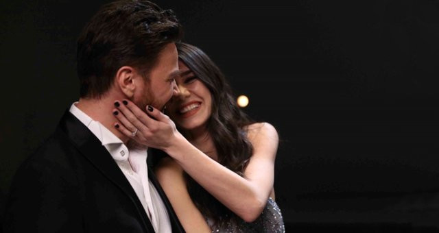 Burcu ve Sinan boşanıyor mu? Canlı yayında son noktayı koydu! - Resim : 1