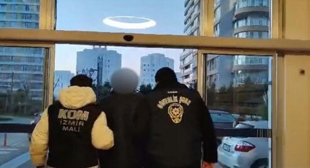 Milyonluk vurgun yapıp kendine ödül verdirtmiş! Akılalmaz tezgahın adresi İzmir... - Resim : 2