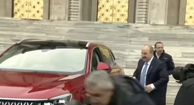 Bakan Varank Meclis'e TOGG ile geldi - Resim : 3