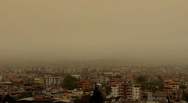Meteoroloji'den o bölgelere uyarı... Toz taşınımı ve yerel sağanaklar yurda geliyor! - Resim : 1