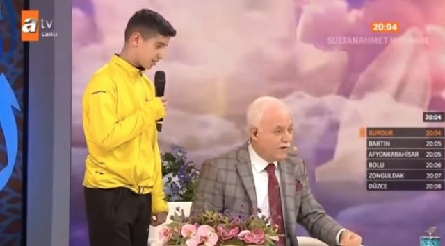 Nihat Hatipoğlu hakkında suç duyurusu! Canlı yayında çocuğu Müslüman yapmıştı - Resim : 5