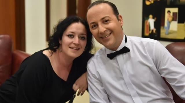 Tolga Çevik, Cem Yılmaz'ın kardeşi Özge'yi nasıl istedi? "Tiyatrocuya kız mı verilir?" - Resim : 2