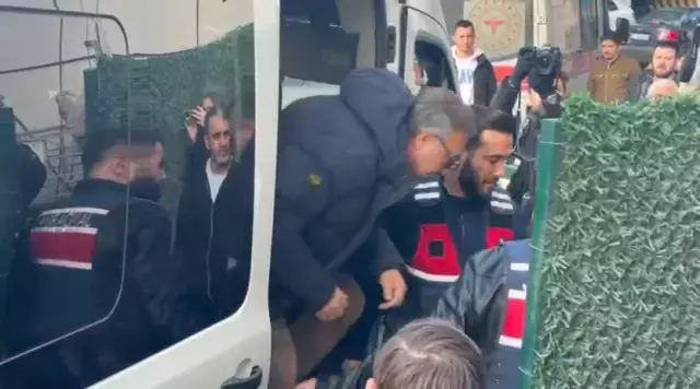 Gözaltındaki Oktay Kaynarca ve Emel Müftüoğlu'ndan ilk görüntü - Resim : 3