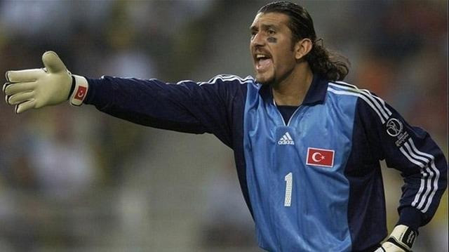 Hakan Çalhanoğlu, maçın birinci saniyesinde rekora ortak oldu! - Resim : 1