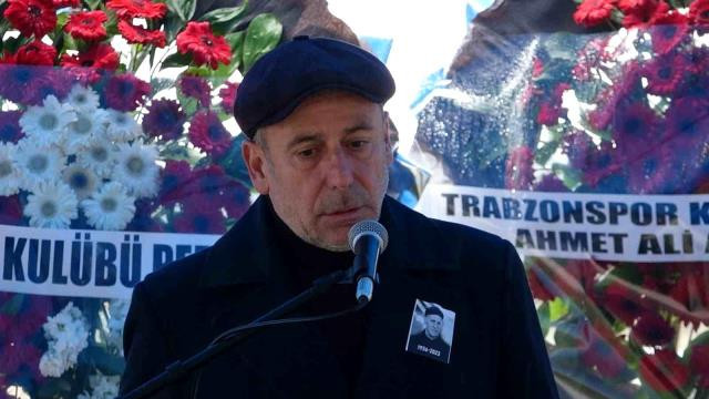 Ahmet Suat Özyazıcı son yolculuğuna uğurlandı - Resim : 2