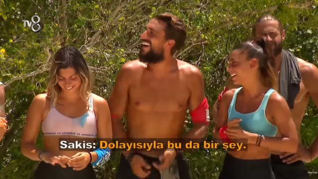Survivor'da yarışmacının ilişki itirafı Acun'u şaşkına çevirdi! Ne diyeceğini bilemedi - Resim : 1