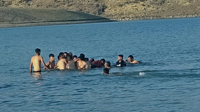 Muş'ta barajda facia! Yaşları 17 ile 18 arasında 5 genç... - Resim : 2