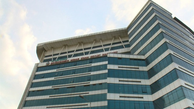 İstanbul'da esrarengiz koku panik yarattı! İki okul boşaltıldı... - Resim : 1