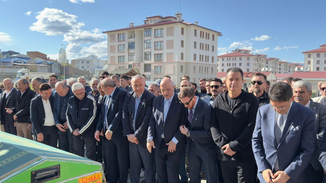 Acun Ilıcalı'nın acı günü! Necdet Ilıcalı vefat etti - Resim : 3