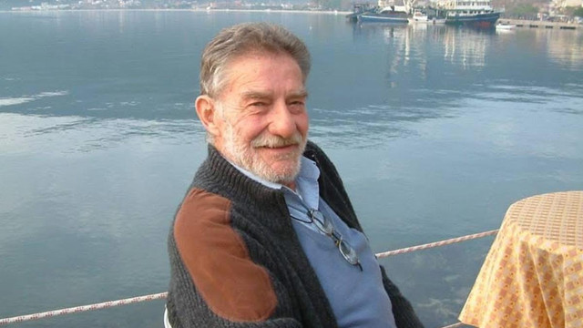 Usta oyuncu Ahmet Mekin'den korkutan haber! Hastaneye kaldırıldı... - Resim : 1