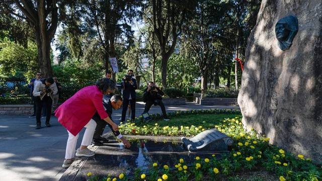 Özgür Özel'den miting öncesi anlamlı ziyaret! - Resim : 1