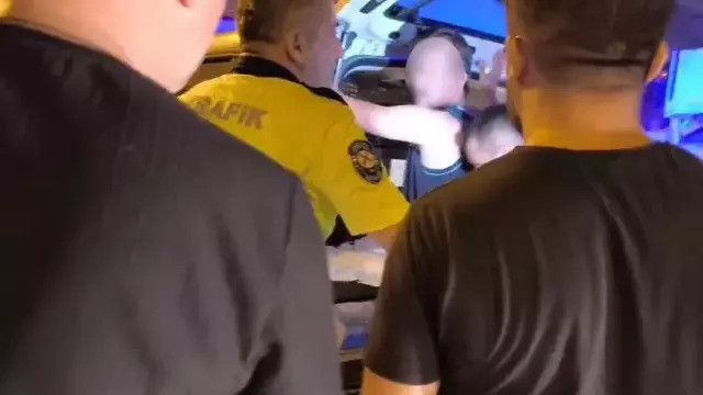 Yangın bölgesinde yakalandı, linç edilmek istendi! Benzin bidonlu şüpheli gözaltında - Resim : 2