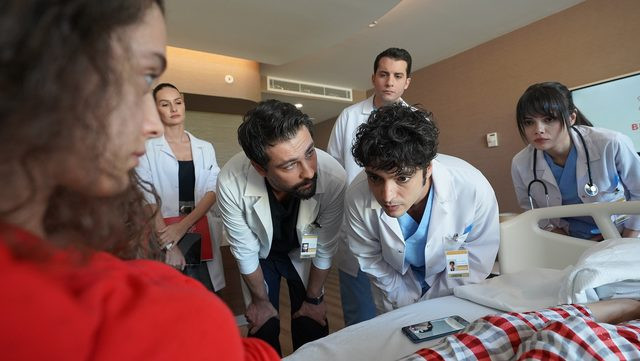 Mucize Doktor'dan olay fragman! Doktor Ali Vefa aşk acısı çekiyor - Resim : 5