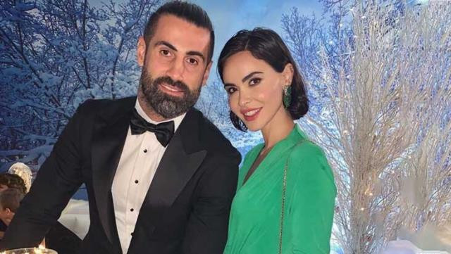 Volkan Demirel'in eşi Zeynep Demirel’in sırt dekolteli pozlarına beğeni yağdı - Resim : 5