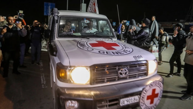 Rehine takasında önemli gelişme! 10 esir daha Kızılhaç'a teslim edildi - Resim : 1