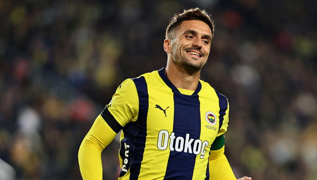 Yeni sezonda kadroda sana ihtiyaç yok denildi: Fenerbahçe'de kritik ayrılık! - Resim : 1