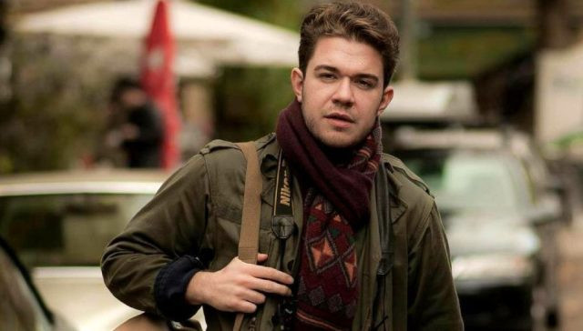 Ünlü fotoğrafçının tacizlerini anlattı: 'Önce göğüslerinin resmini yolla...' - Resim : 1