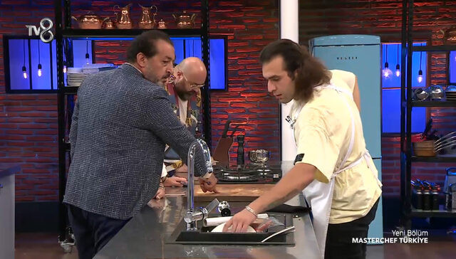 MasterChef Türkiye'de gergin anlar! Ünlü şefi çıldırtan hareket! - Resim : 2