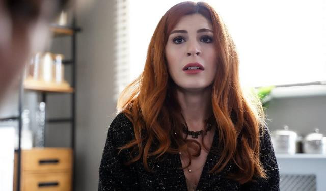 Yasak Elma'dan Sadakatsiz'e bomba transfer - Resim : 2