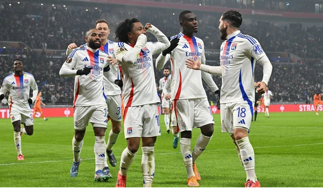 Küme düşürüldü... Fransa'nın köklü takımı Olympique Lyon'dan kötü haber! - Resim : 1