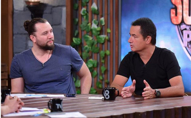 Survivor Sabriye sorusuna Acun Ilıcalı'dan güldüren yanıt: 'Velisi gibi oldum' - Resim : 3