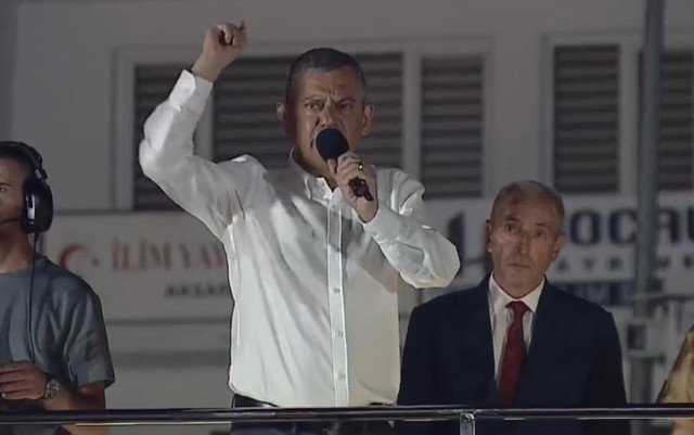 Özel'den Aksaray'da asgari ücret çıkışı! Çeyrek altın hesabı yaptı... - Resim : 1