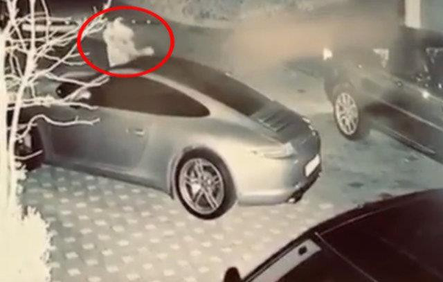Yasak aşkının arabasını çizmişti! Ece Erken'den itiraf geldi - Resim : 1