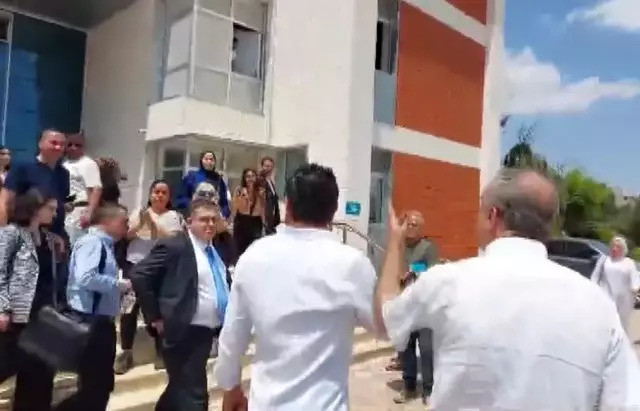 Özgür Özel Ersan Şen'e ateş püskürdü: Sana da yazıklar olsun - Resim : 4