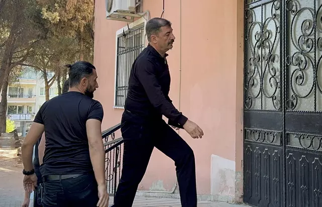 Belediye başkanından 'tahta sopa' talimatı: "Bunu yere yatırıp dövmeye başlayın" - Resim : 2