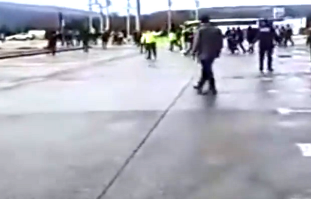 "Kalbinin altından bıçaklandı..." Amedspor ve Fenerbahçe taraftarları birbirine girdi! - Resim : 1