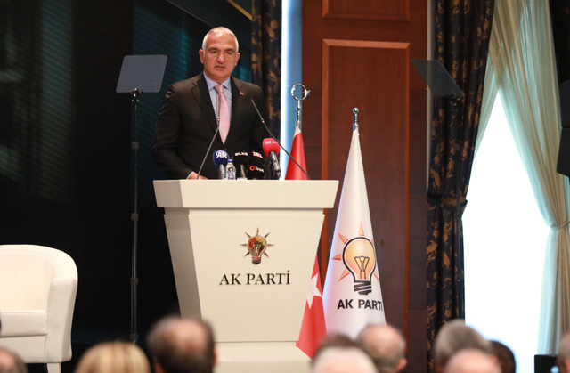 AK Parti, Cemil Meriç'i vefatının 38. yılında andı: 'Yatağına sığmayan bir ırmaktır' - Resim : 3
