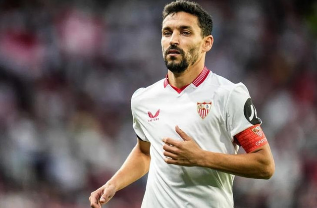 Futbol tarihinde görülmemiş olay! Sevilla'dan Jesus Navas'a ömür boyu sözleşme - Resim : 1