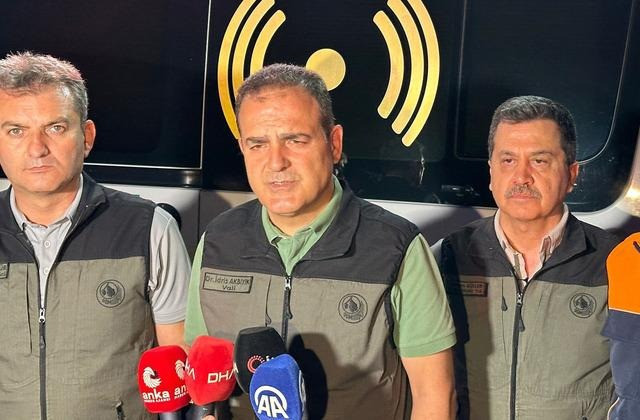 Bodrum'da orman yangını s&uuml;r&uuml;yor! Vali a&ccedil;ıklama yaptı: 2024'&uuml;n en ciddi yangınlarından biri - Resim : 2