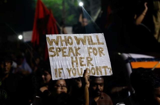 O ülkeyi ayağa kaldıran dehşet: Doktora tecavüz edip öldürdüler... "Geceyi geri al" - Resim : 3