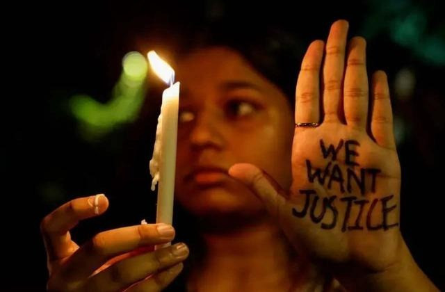 O ülkeyi ayağa kaldıran dehşet: Doktora tecavüz edip öldürdüler... "Geceyi geri al" - Resim : 4